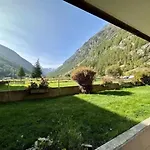 Alpine Retreat 4 Person Near Zermatt With Parking! דירה *