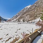 Alpine Retreat 4 Person Near Zermatt With Parking! Täsch