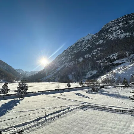 Alpine Retreat 4 Person Near Zermatt With Parking! Apartment