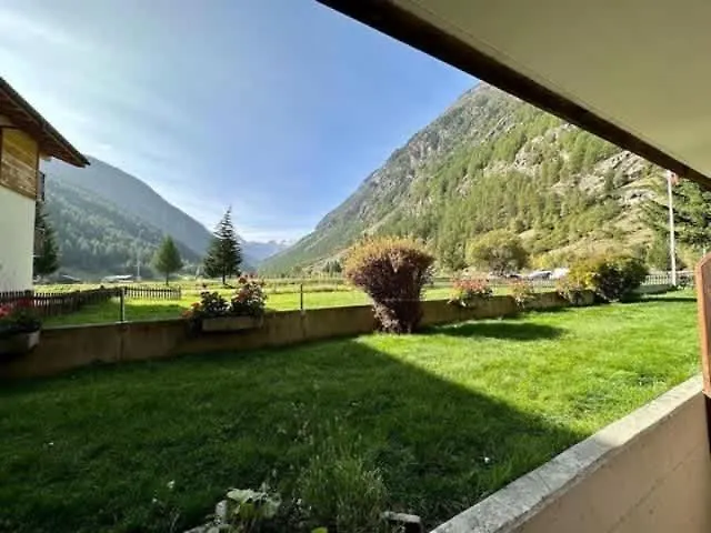 Alpine Retreat 4 Person Near Zermatt With Parking! Apartment *