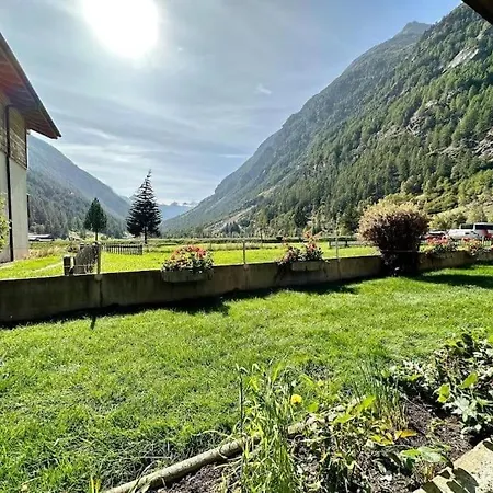 Alpine Retreat 4 Person Near Zermatt With Parking! アパート テッシュ