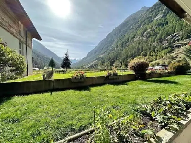Alpine Retreat 4 Person Near Zermatt With Parking! *